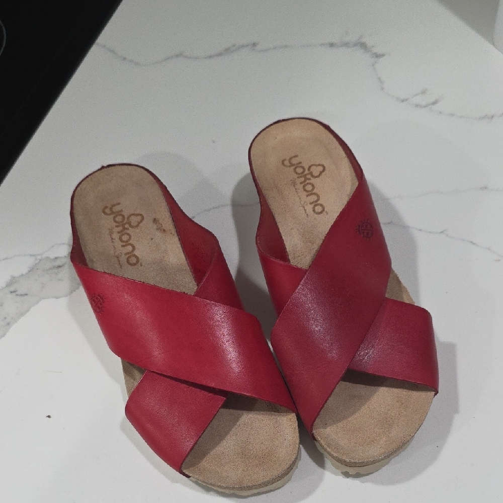 Yokono Red Women's Cross-Strap Sandals